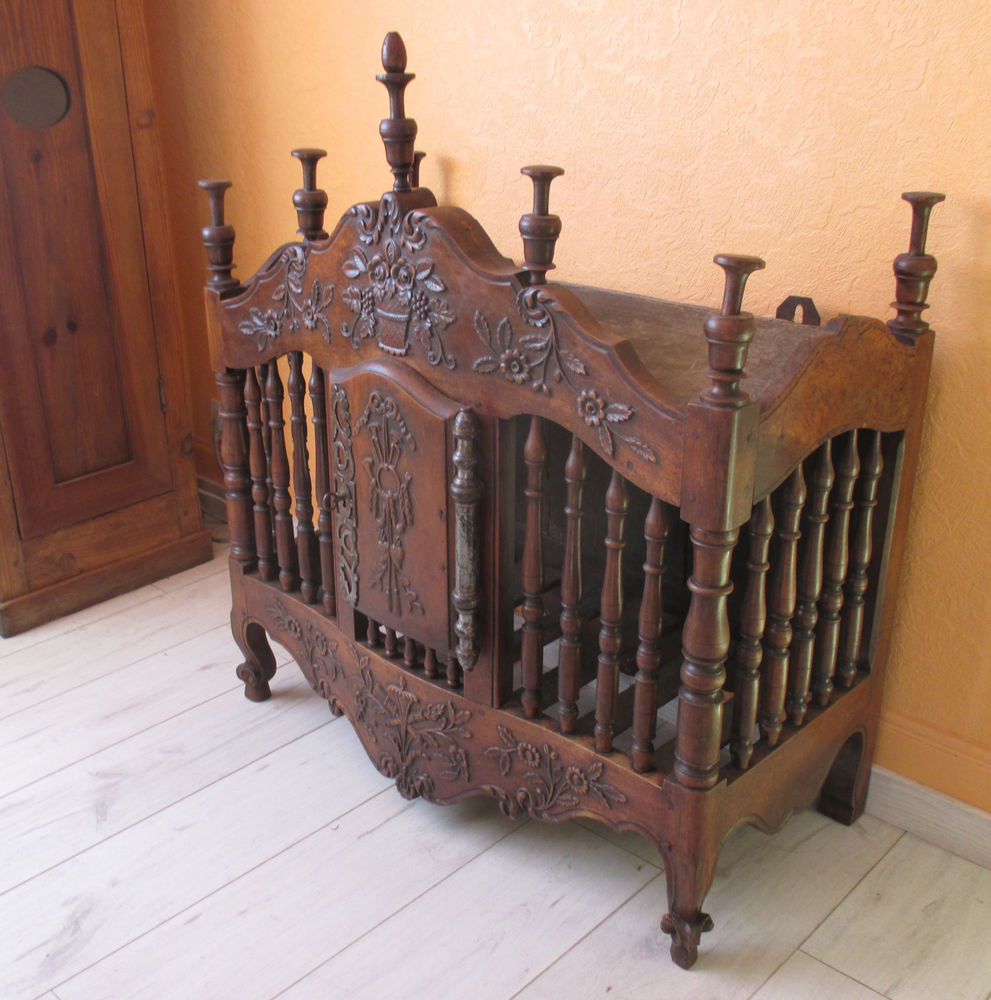 Paneti�re moiti� XVIII� si�cle  Troc souhait�  0 Saint-�lix-le-Ch�teau (31)