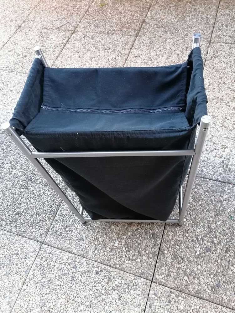 Panier � linge 10 Saint-Martin-d'H�res (38)