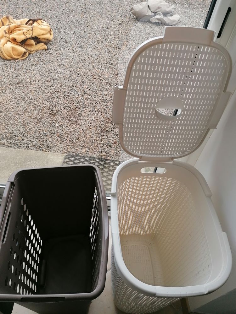 2 paniers a linge tbe 10 Ploumilliau (22)