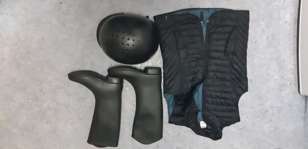 Panoplie equitation d�butant 15 Toussieux (01)