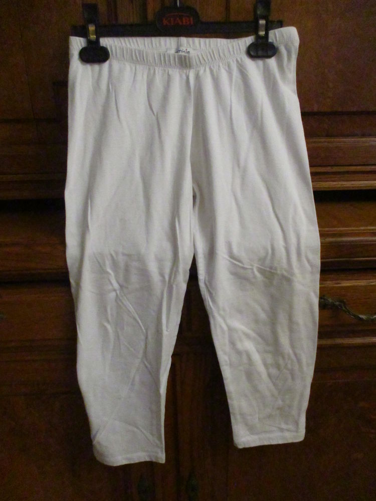 un pantacourt blanc et un pantalon en toile blanc bon �tat 0 M�rignies (59)