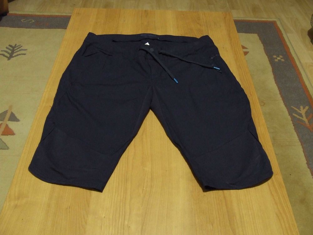 Pantacourt Corsaire, QUECHUA, Bleu marine, T. 48 5 Bagnolet (93)