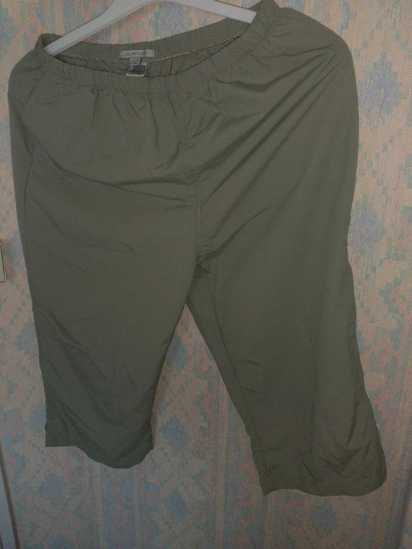 Pantacourt D�cathlon taille L kaki 5 Marcq-en-Bar�ul (59)