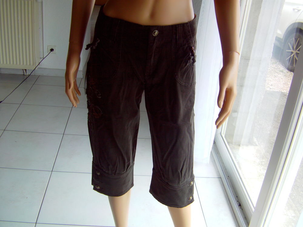 Pantacourt marron taille 40 5 Les B�ties (70)