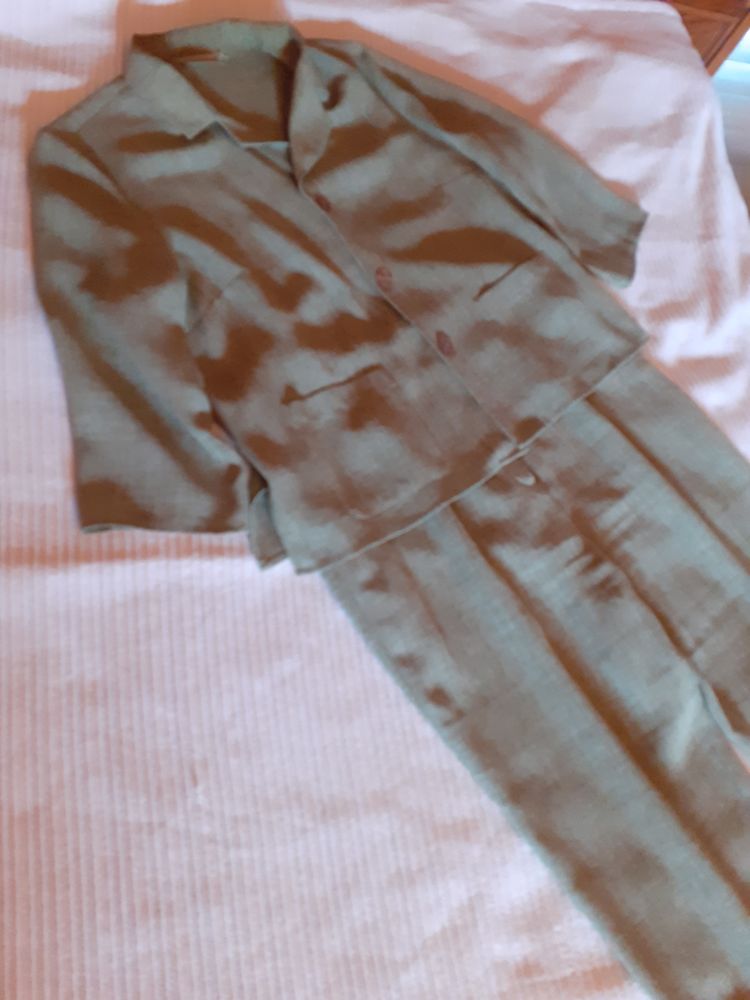 Ens PANTACOURT VESTE 46 25 Les Essarts-l�s-S�zanne (51)