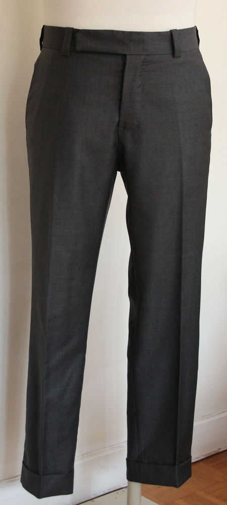 Pantalon anthracite BERLUTI 
T.46 IT soit 40 Fr 300 Issy-les-Moulineaux (92)