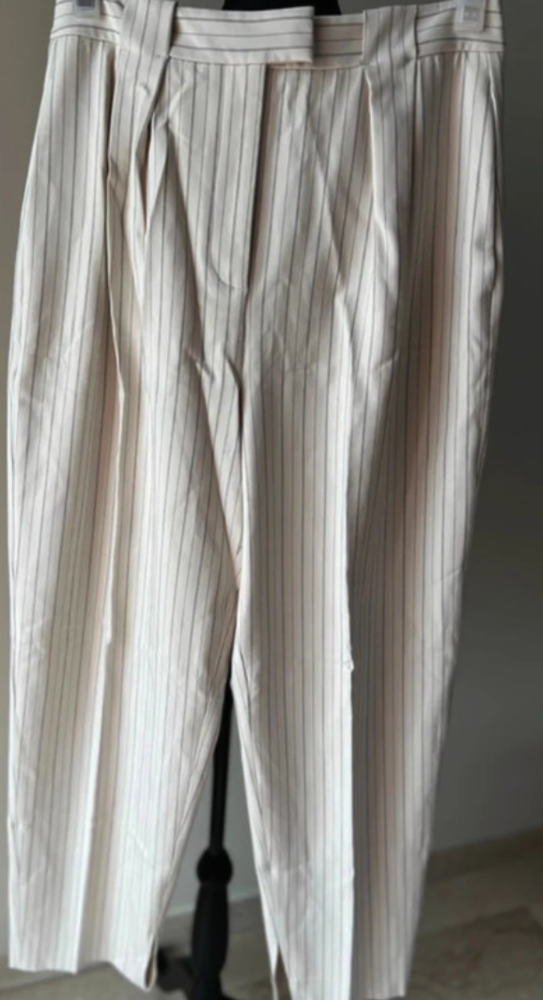 Pantalon Ted Baker
M / 38 / 10�Neuf avec �tiquette 85 Nice (06)