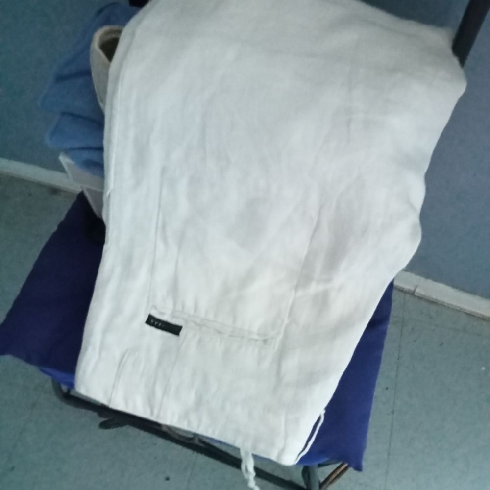 Pantalon en lin blanc 25 Marseille 1 (13)