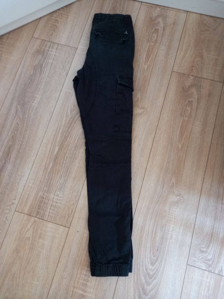Pantalon cargo slim  noir marque Jack & Jones taille 14 ans 10 Villiers (86)