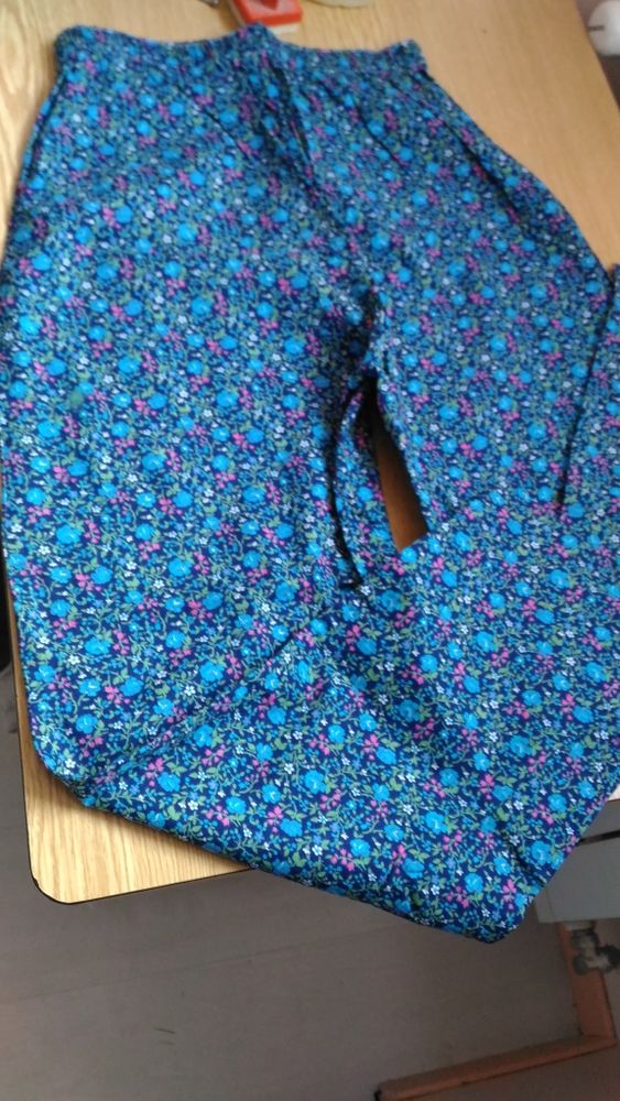 pantalon femme bleu 5 Saint-Br�s (30)