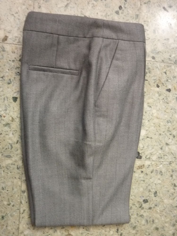 Pantalon femme gris � chevrons - neuf 12 Tassin-la-Demi-Lune (69)