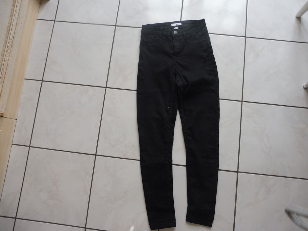 pantalon   fille   10  ans 5 Laval (53)