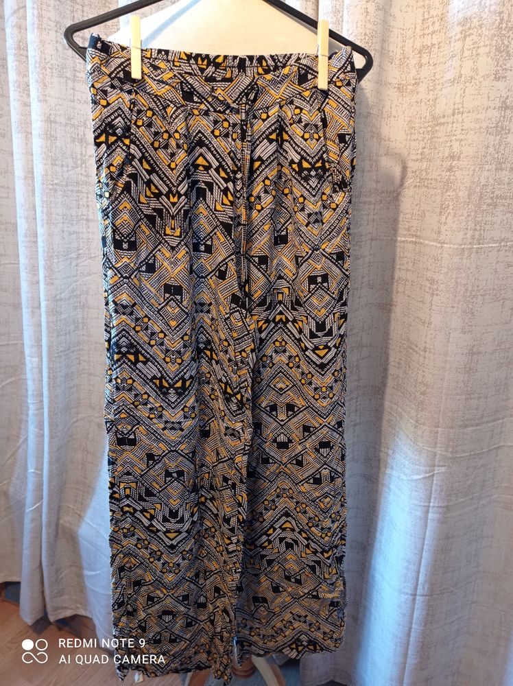 pantalon fluide fleuri taille 36 3 Le Havre (76)