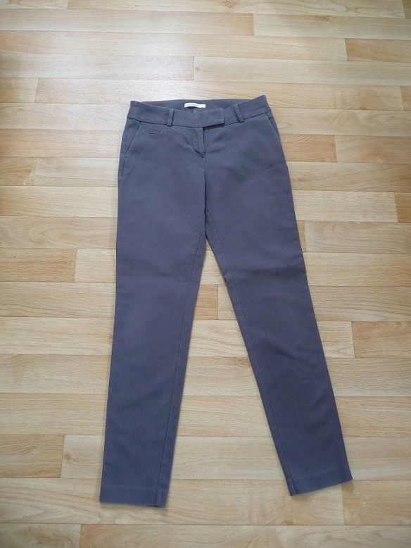 Pantalon gris foncé taille 36-38 CAMAÏEU 18 Montigny-le-Bretonneux (78)