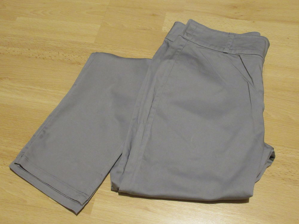 Pantalon gris - Woman - Taille 38 5 Livry-Gargan (93)