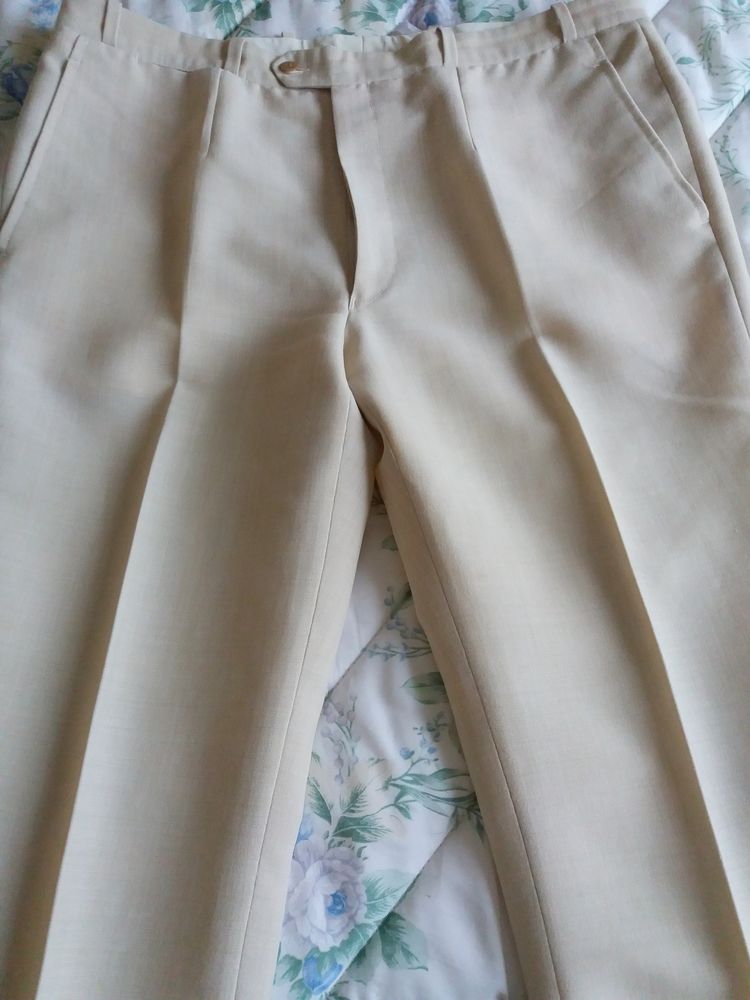 Pantalon homme 10 Le Plessis-Bouchard (95)