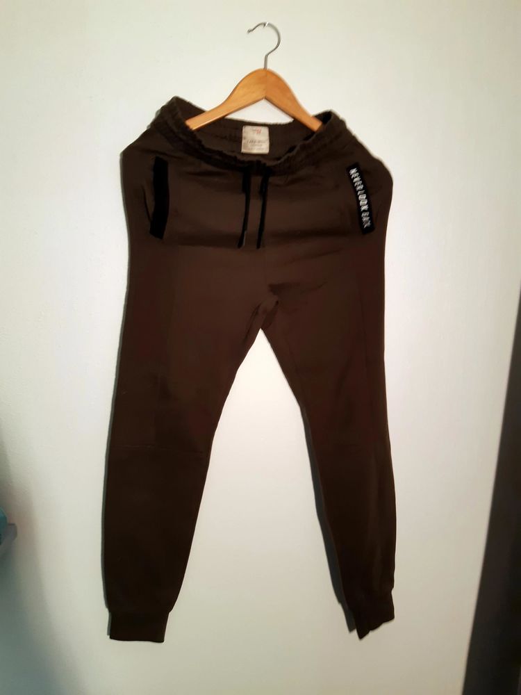 Pantalon de Jogging Kaki - Zara Boys 8 Bonneuil-sur-Marne (94)