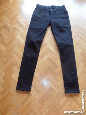 Pantalon Levi's skinny noir (70) 60 Tours (37)