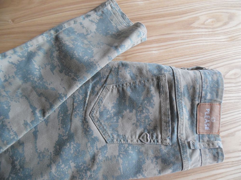 PANTALON Marque  PLEASE  13 Arles (13)