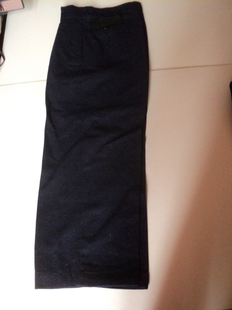 Pantalon Militaire Uniforme Arm�e de l'air Aviation CO.CE.CO 30 Loches (37)