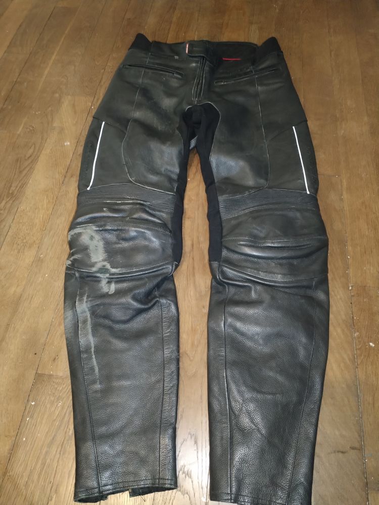 Pantalon moto cuir taille M 61 Brillon-en-Barrois (55)