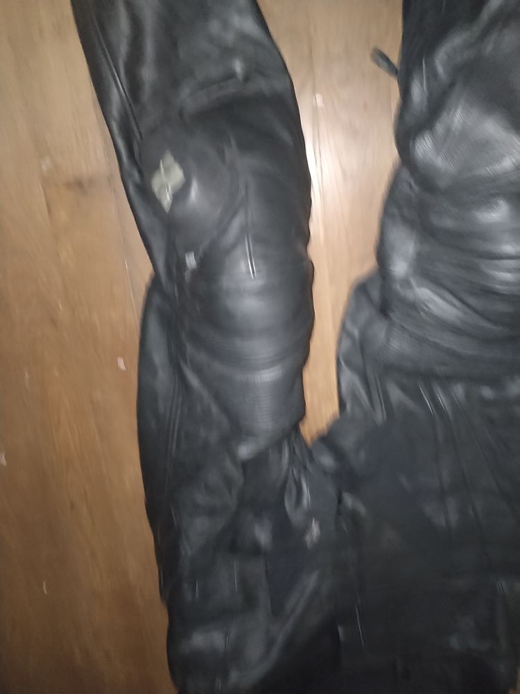 Pantalon moto cuir (Taille L) 49 Brillon-en-Barrois (55)