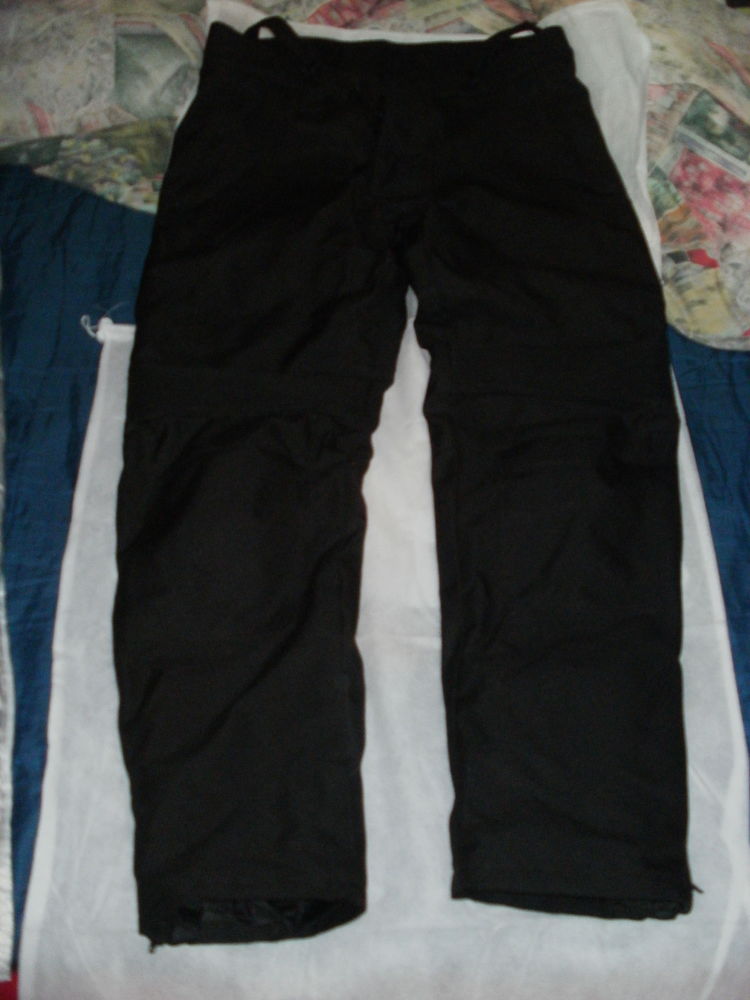 Pantalon moto MOTOMOD.
55 Saint-Abraham (56)