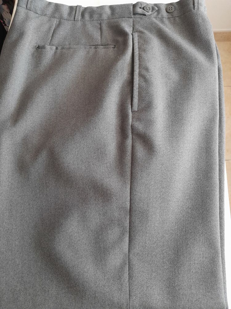 Pantalon neuf pour homme 5 Montblanc (34)