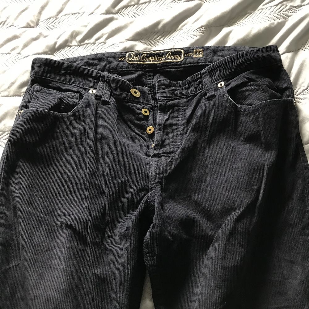 Pantalon NOIR en velours T. 46 10 Saint-Genis-Laval (69)