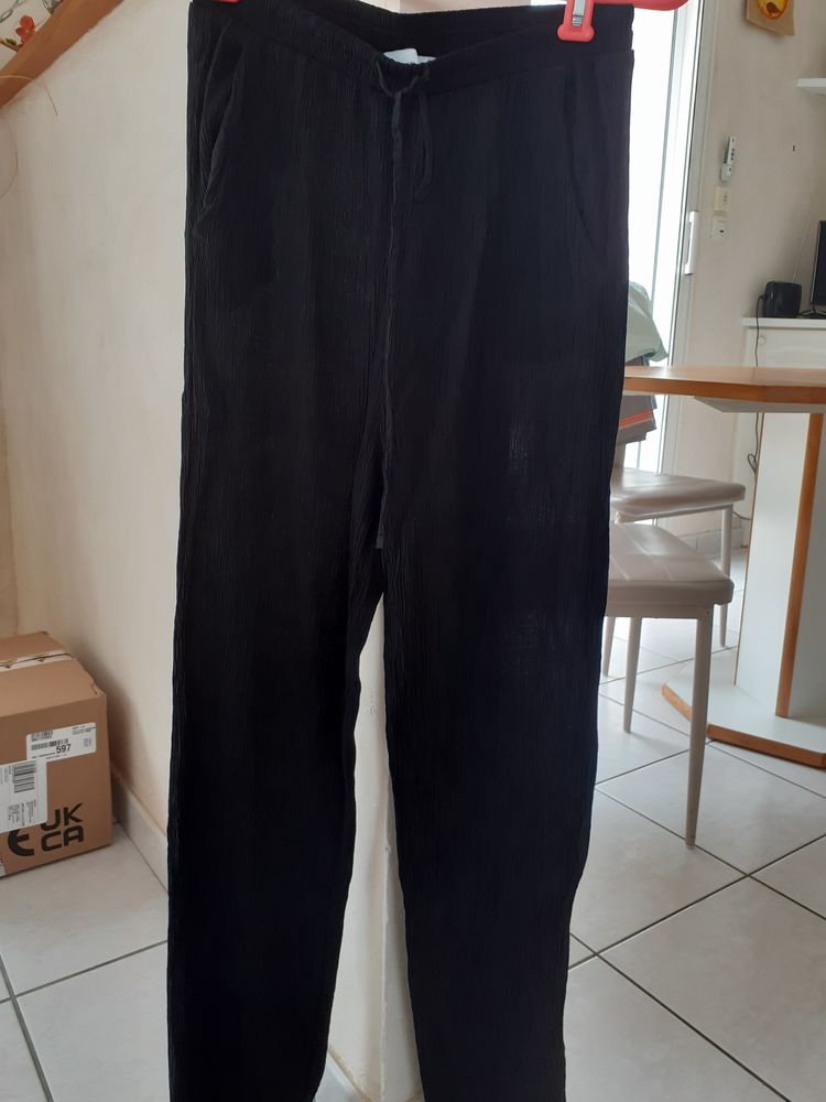 pantalon pliss� 10 Montaigu (85)