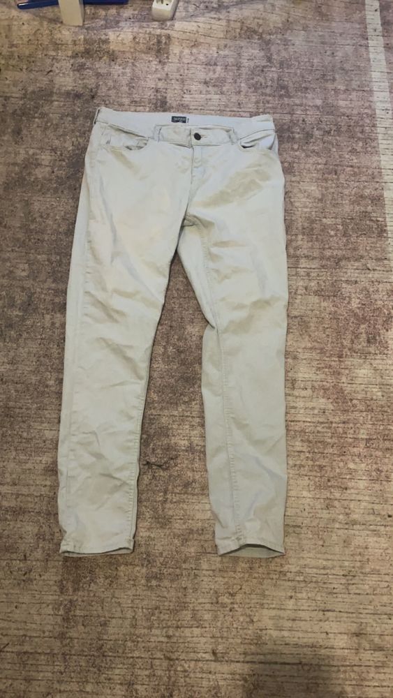 Je un pantalon pour femme de taille 44 neuf 20 Strasbourg (67)