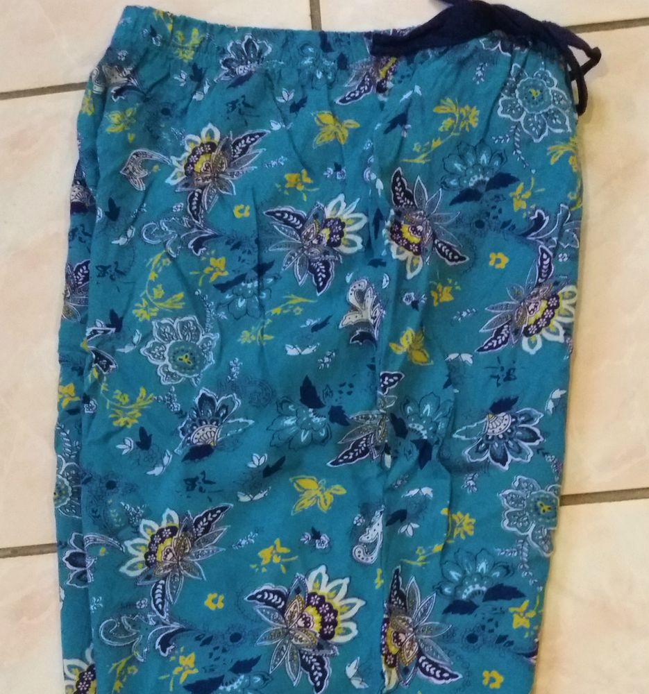 Pantalon de pyjama bleu imprimé cachemire - doux - T 38 - 40 5 Domart-en-Ponthieu (80)