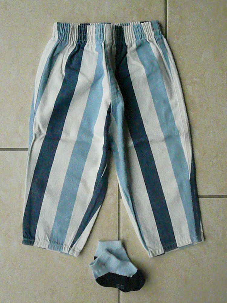 Pantalon à rayures + chaussettes 12 mois (n°20) 5 Franqueville-Saint-Pierre (76)