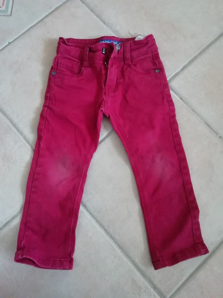 Pantalon taille 30 mois 1 Montaigu (02)