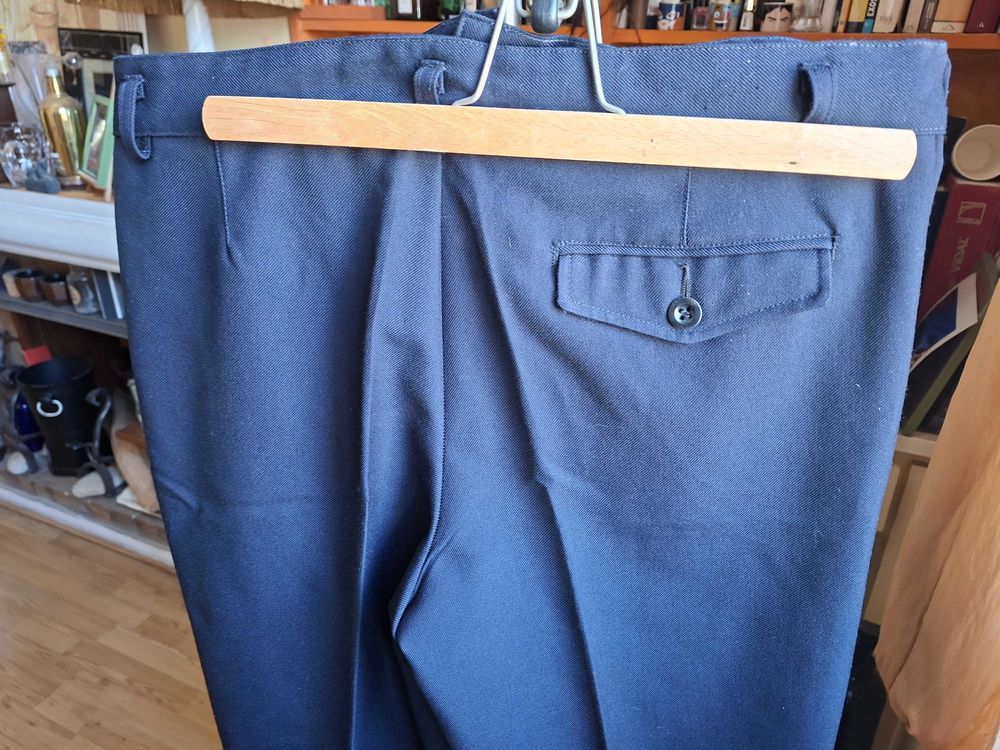 Pantalon+taille+45+ou+92X 10 Toulon (83)