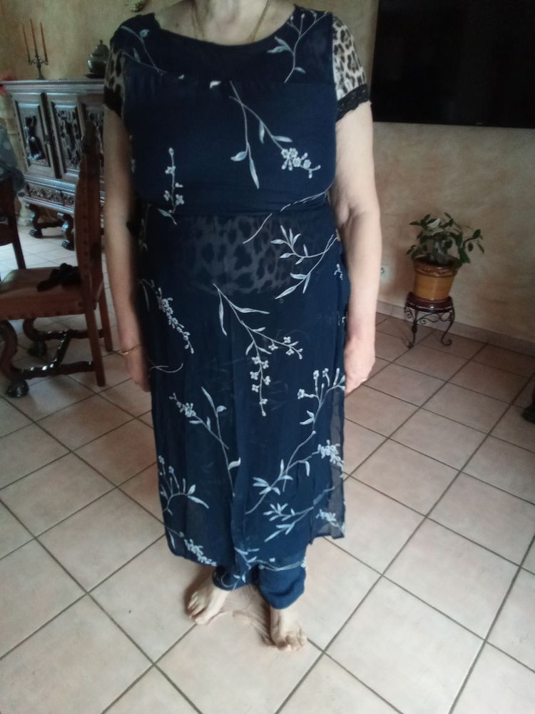 Pantalon et sa tunique 50 Fr�jus (83)