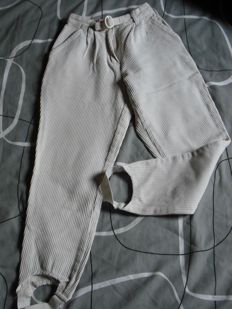 pantalon velours fuseau 4 Cramont (80)