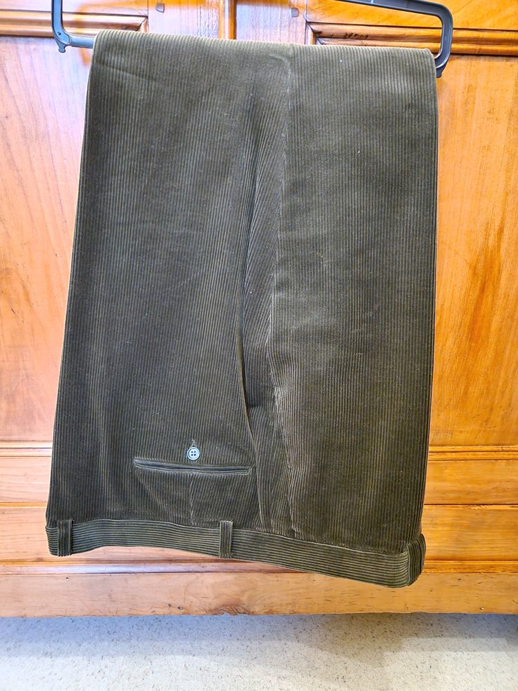 pantalon velours homme - kaki - taille 60 50 Saint-Amand-Montrond (18)