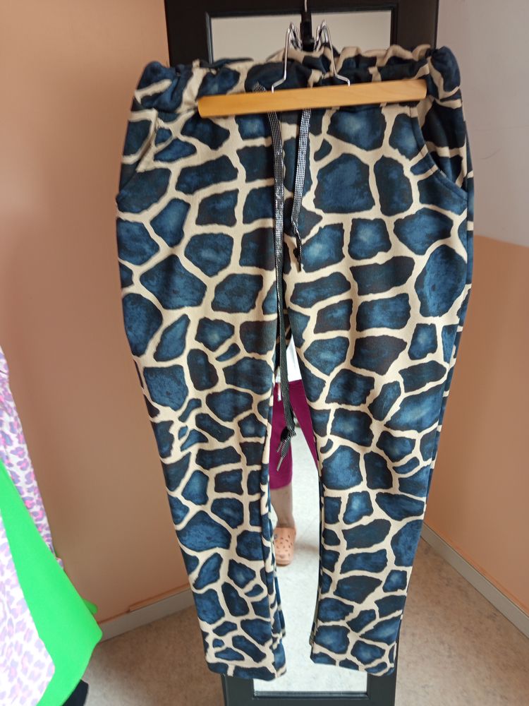 Pantalon
14 La Chapelle-du-Noyer (28)