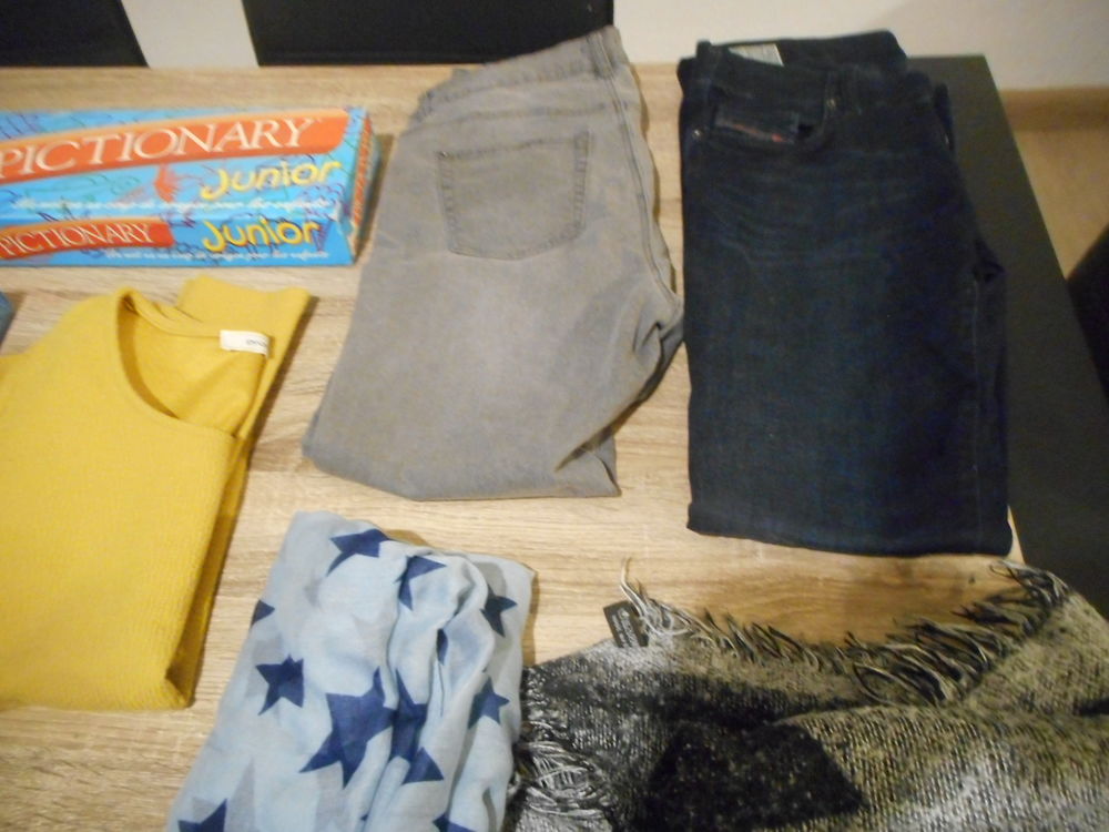 pantalons femme ,pull,haut manches longues,chaussures talons 1 Nimes (30)