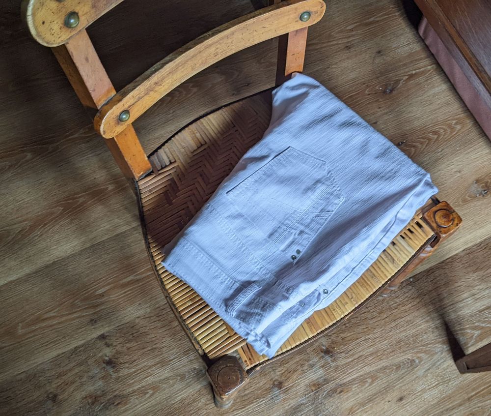 Pantalons jean blancs quasi neuf 0 La For�t-Fouesnant (29)