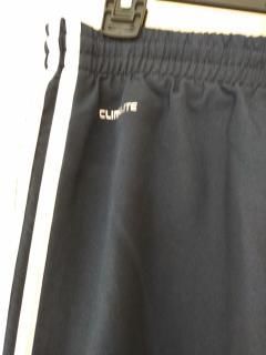 5 pantalons de surv�tements Adidas neuf jamais portes 80 Le Genest-Saint-Isle (53)