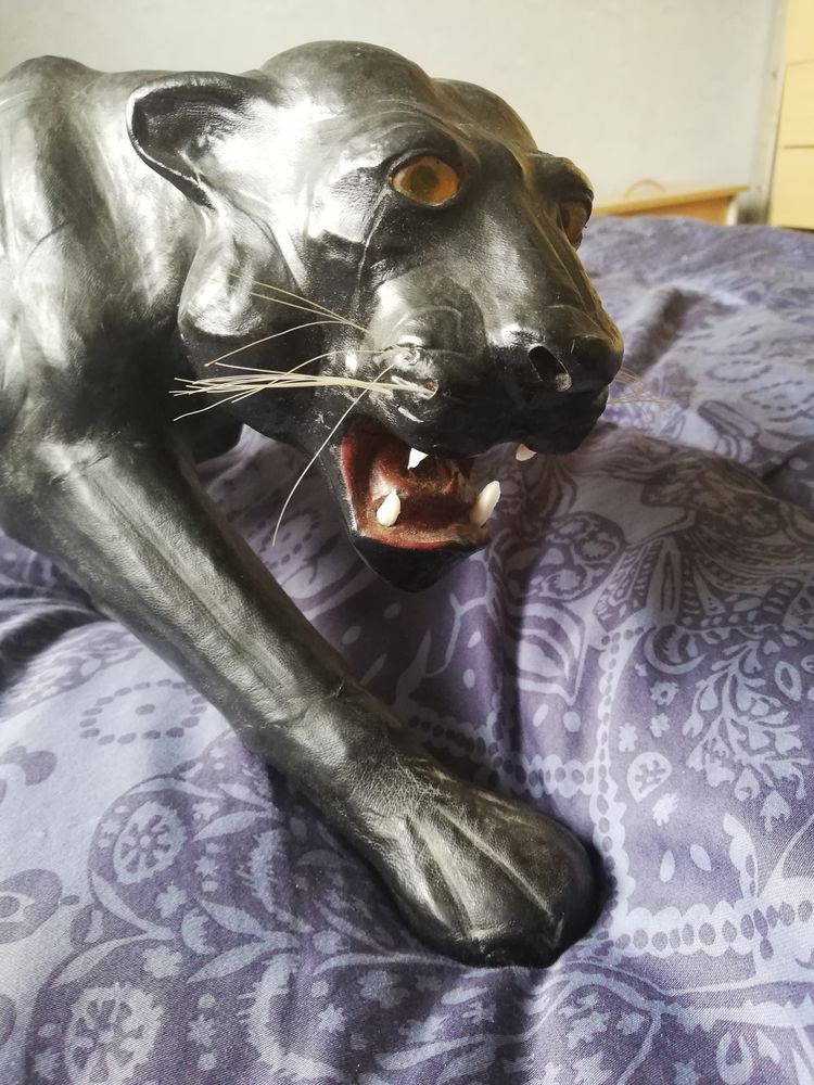 Panth�re noire de d�coration en r�sine. 5 Rouen (76)