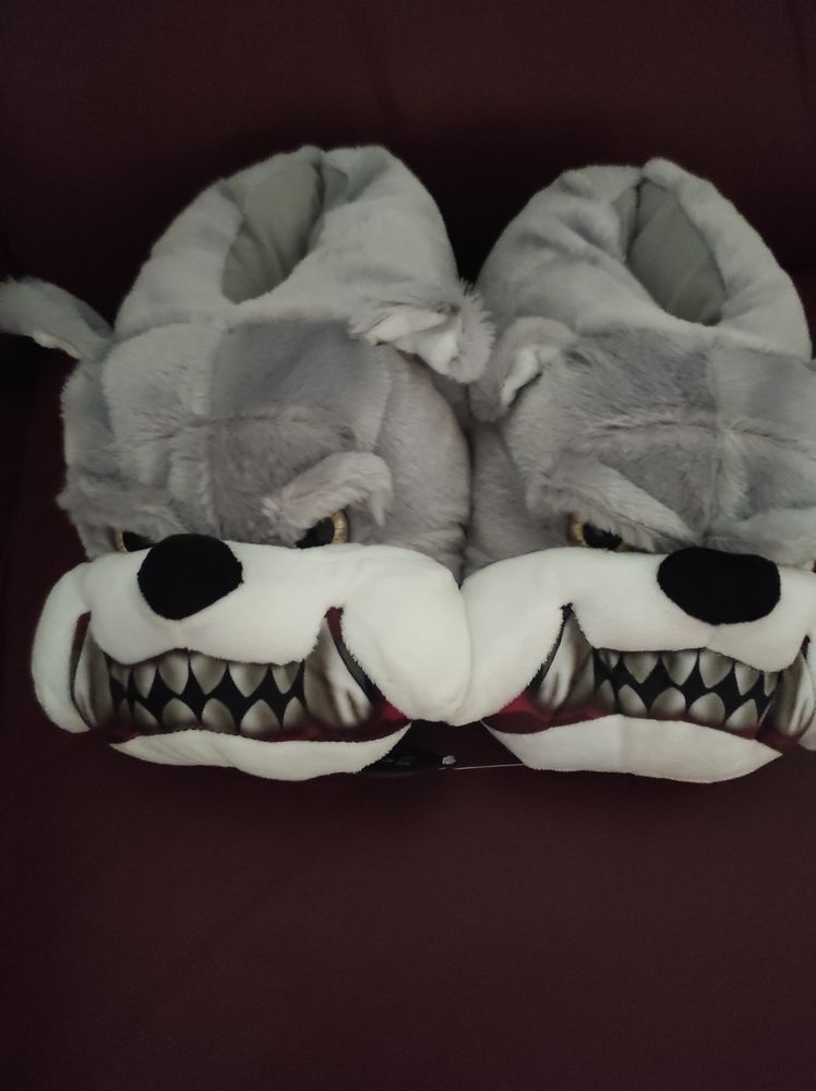 PANTOUFLES CHIEN neuves 10 Al�s (30)