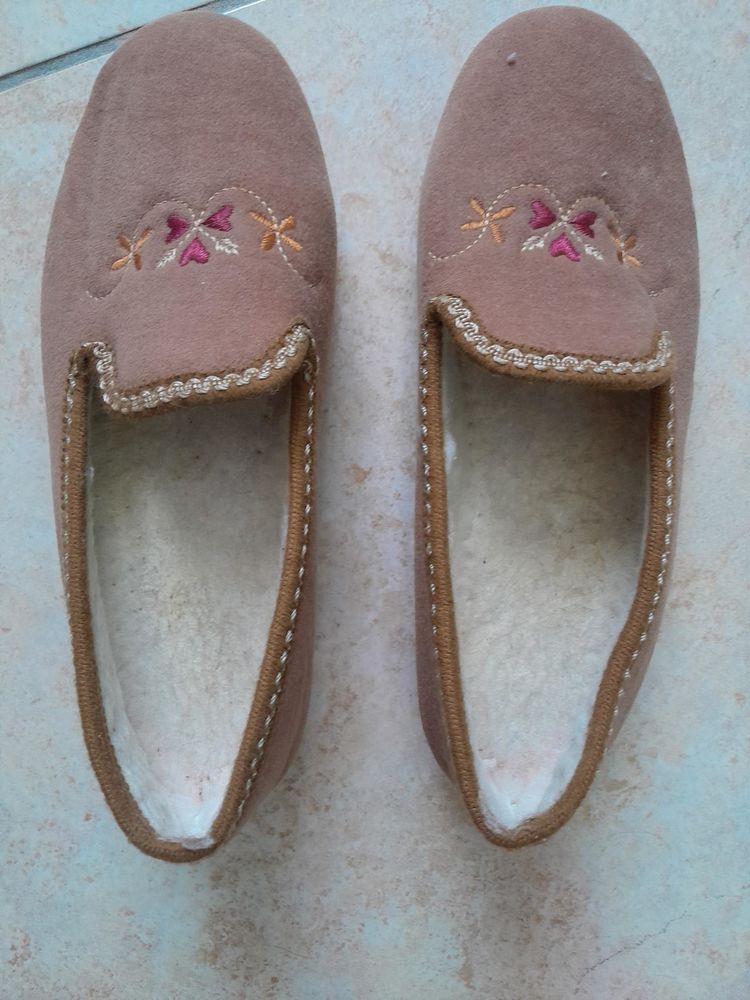 Pantoufles femme 5 Montblanc (34)