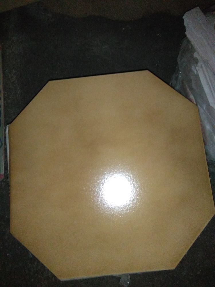 Paquet de 14 carreaux neufs. 15 Servian (34)