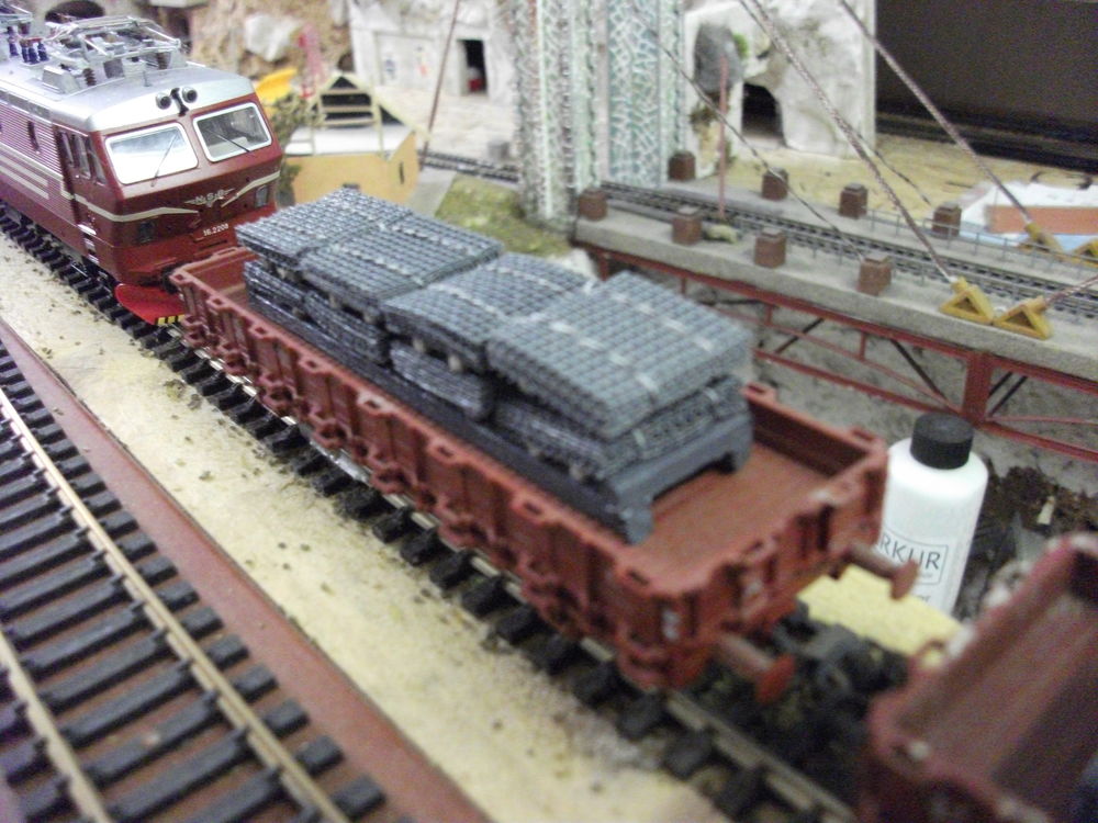 16 PAQUETS DE 20 M/M SUR 20 M/M EN HO + 2 SUPPORTS EN HO 10 H�nin-Beaumont (62)