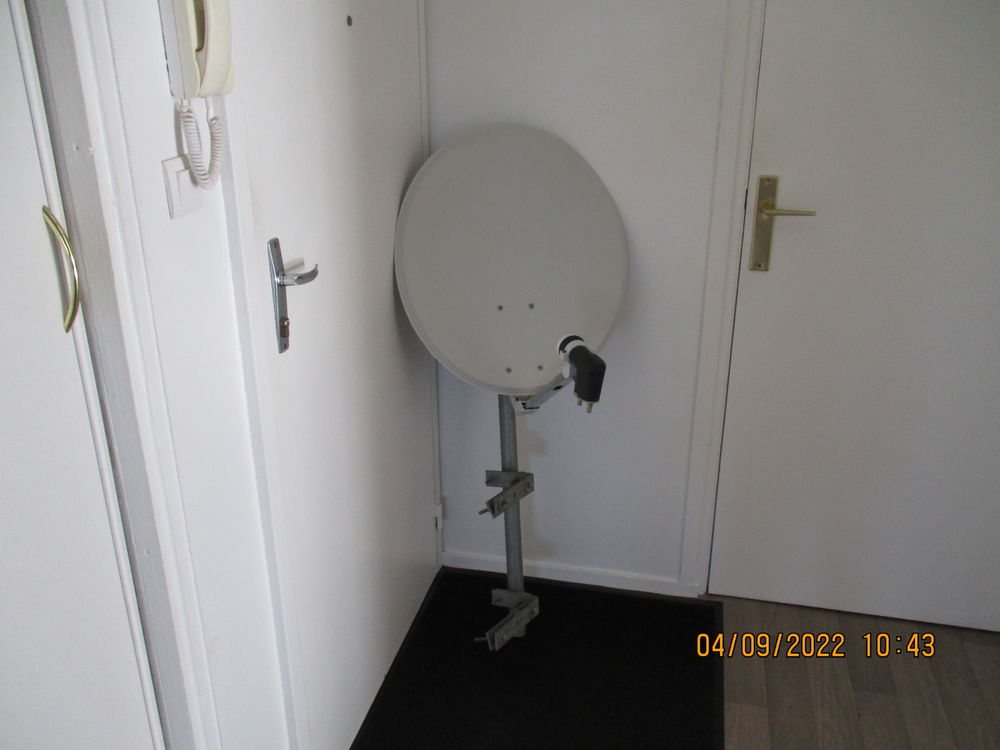 Parabole satellite 50 Malz�ville (54)