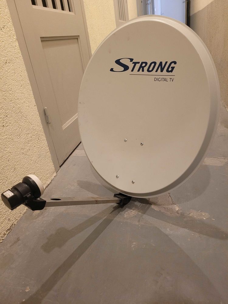 parabole strong neuve,cable coaxial anti uv neuf 15 m,coude mural pour parabole ou rateaux. 35 C�ret (66)