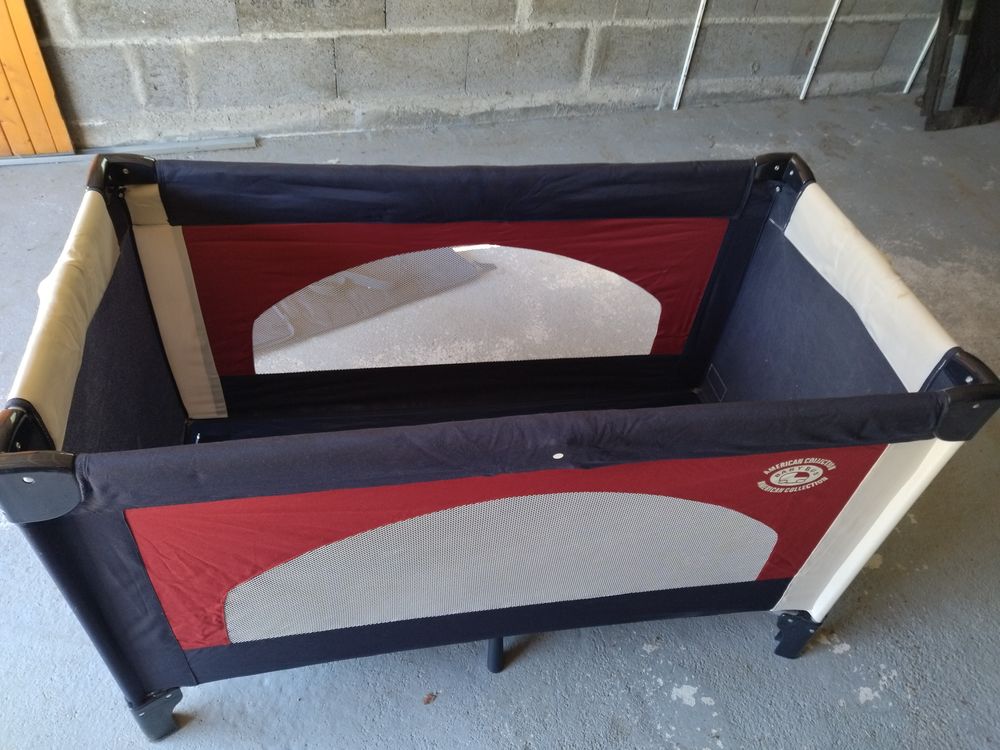 LIT PARAPLUIE BEBE ETAT NEUF 20 Saint-Saturnin (63)